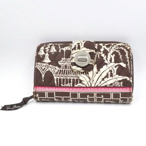 Vera Bradley Turn-Lock Wallet Imperial Toile Brown & White Quilted Retired 2009